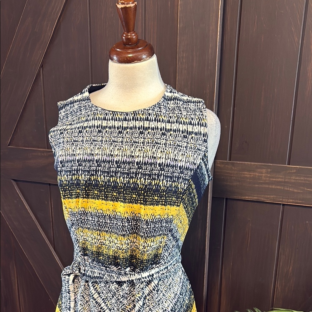 Yellow and Blue Sleeveless Midi A-line Dress with Crew Neck for Work - Picture 3 of 10